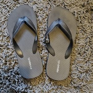 Boys flip flops